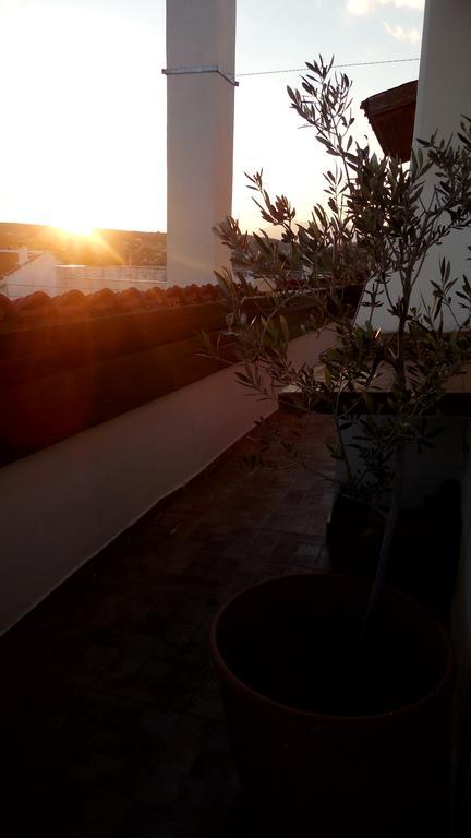 Artemis Sunrise Apartman Kültér fotó